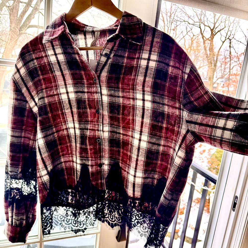 Dolce Vita ( masks mode) Red and Black Plaid Blouse NWT